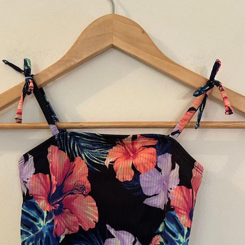 Black Floral Print Bathing Suit sz XS (5/6) Black Hawaiian Flower Print Swimsuit